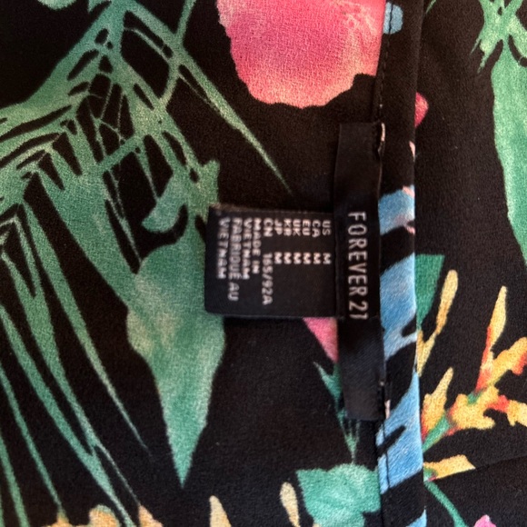 Forever 21 Crop Top Medium Colorful Floral Tropical Print Sleeveless Tie Front - Picture 3 of 3